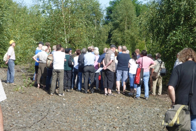 08_Gruppe auf Brücke.jpg